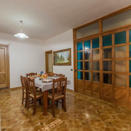 Il Roseto Hotel อาเจโรลา ภายนอก รูปภาพ