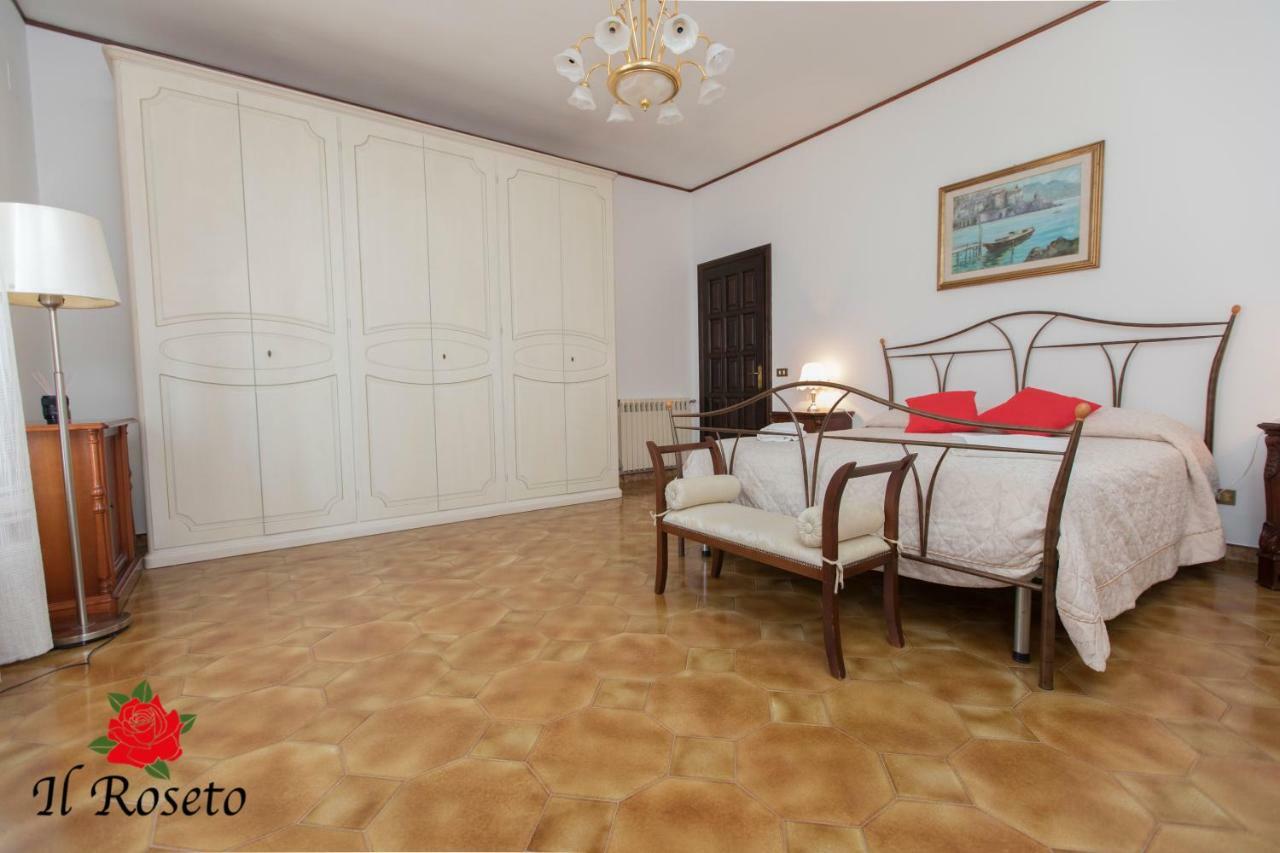 Il Roseto Hotel อาเจโรลา ภายนอก รูปภาพ